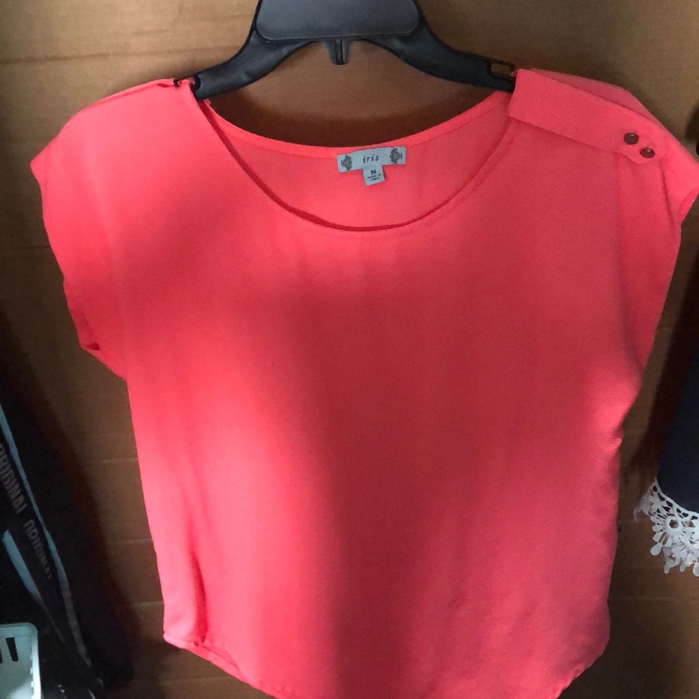 Peach color